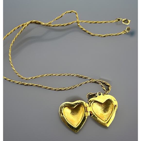 Lovely Gold Tone & Cloisonné Butterfly Puffy Heart Necklace - Picture 4 of 4